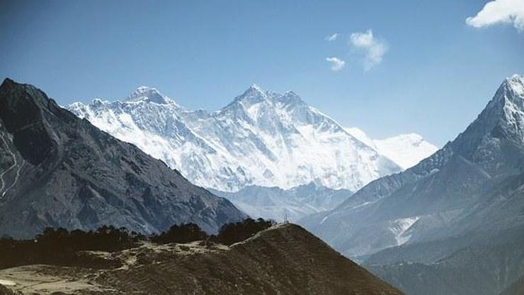 Çin, Everest ziyaretlerini kısıtlıyor (Artık sadece 300 kişi kabul edilecek)