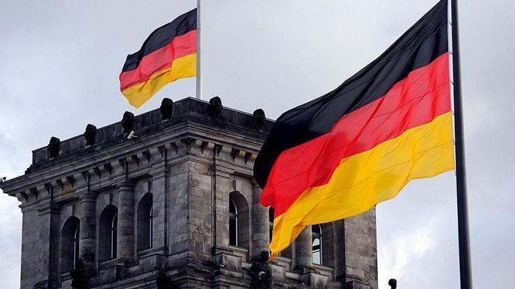 Almanyadaki başörtüsü yasağı Avrupa Adalet Divanına sevk edildi