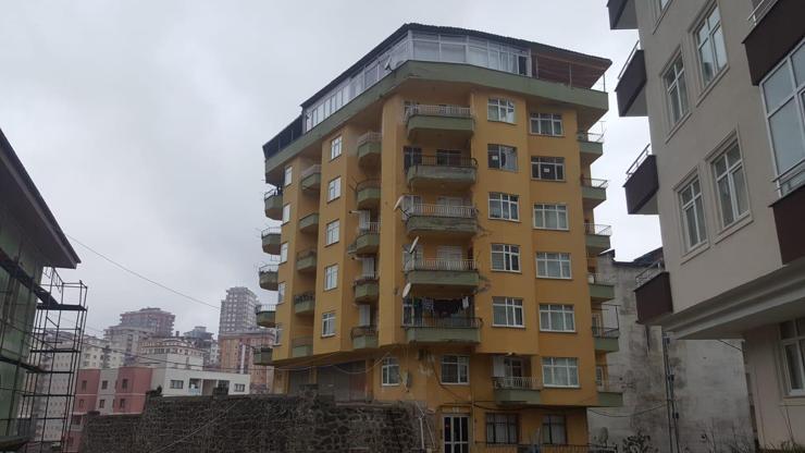 Rizede 8 katlı apartman boşaltıldı