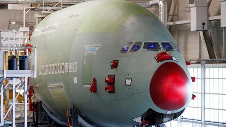 Airbus, A380 üretimine son verecek