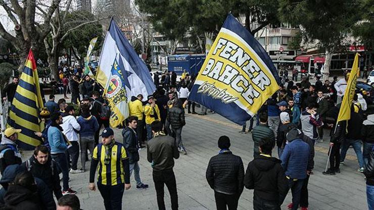 Fenerbahçe taraftarından protesto yürüyüşü
