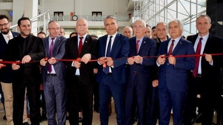 Denktaş'ın fotoğrafları Antalya'da