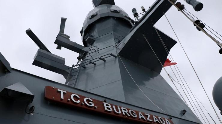 Milli korvet TCG Burgazadadan gövde gösterisi