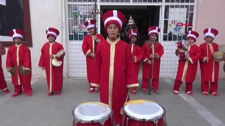 Edirnedeki ilkokulun mehter takımı ilgi odağı