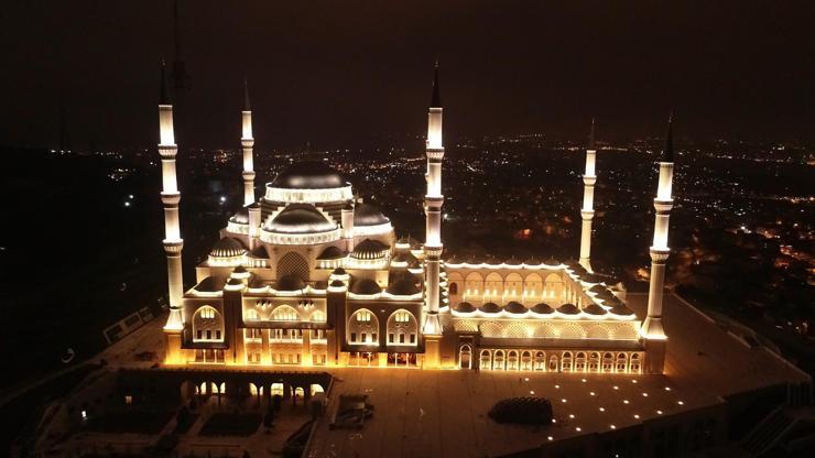 Çamlıca Camii bitti, ibadete açılıyor