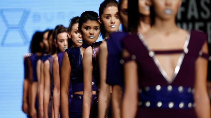 Antalya Fashion Week ünlü tasarımcıların defilesiyle başladı