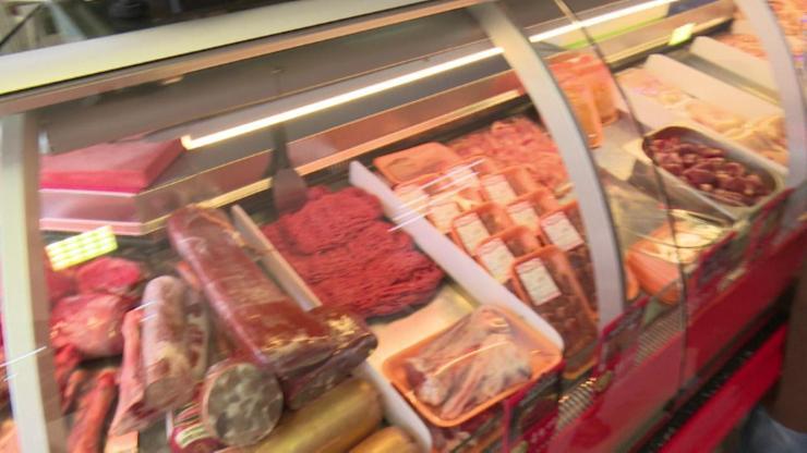 Kırmızı et fiyatı artınca tüketici tavuk alıyor