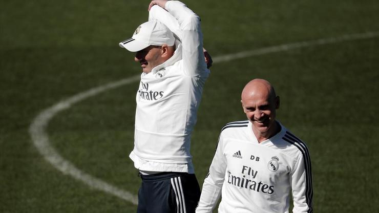 Zidane ilk basın toplantısını yaptı: Marcelo ve Isco ilk 11de