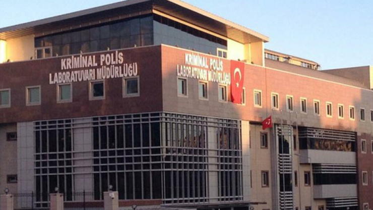 Polis Kriminal Laborotuvarındaki tarihi silahlar, imitasyonlarıyla değiştirilmiş