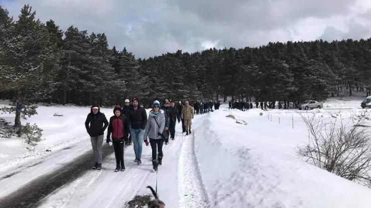 Koyulhisarda doğa yürüyüşü düzenlendi