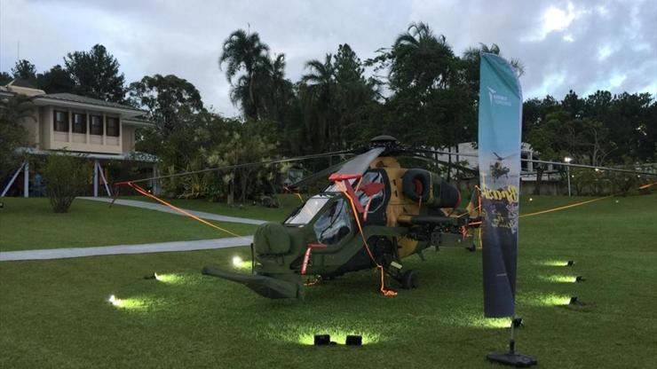 Brezilyada Atak helikopteriyle gösteri uçuşu