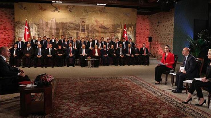Cumhurbaşkanı Erdoğan, Binali Yıldırım ve İstanbulun 39 başkan adayı canlı yayında