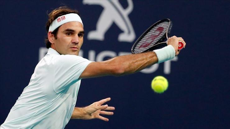 Roger Federer finale yükseldi