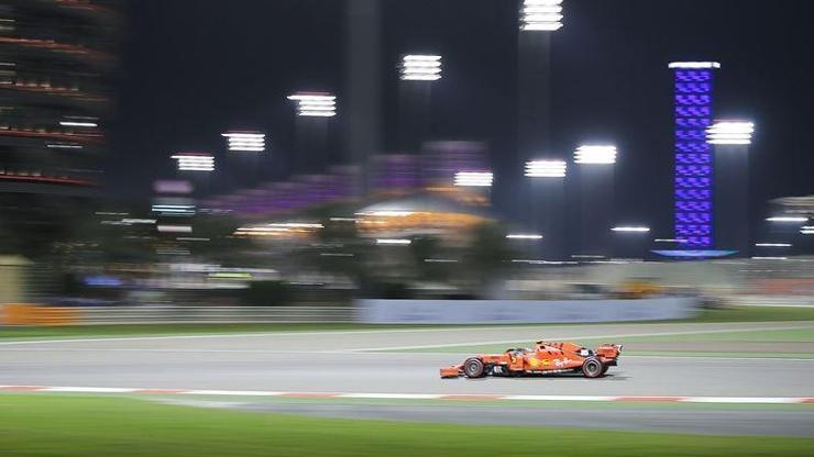 F1 Bahreynde Ferrariye motor arızası şoku