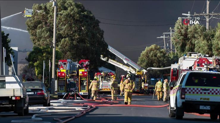 Avustralya’da tehlikeli madde üreten fabrikada yangın