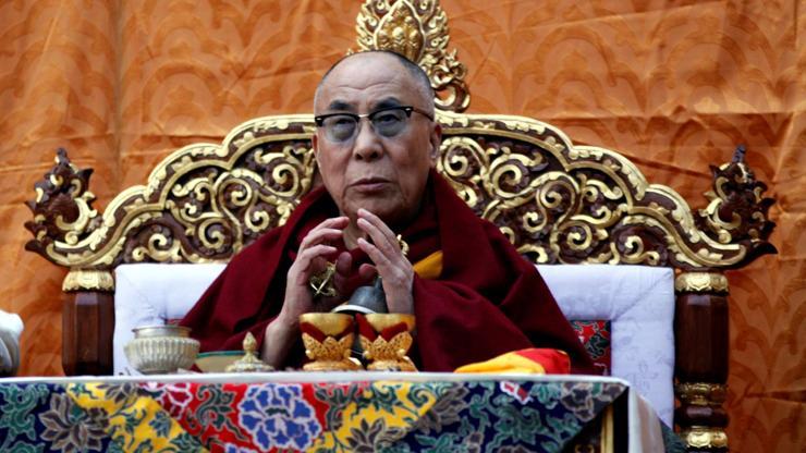 Tibetin ruhani lideri Dalai Lama hastaneye kaldırıldı