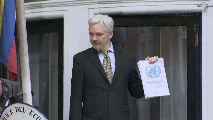 Julian Assange kimdir