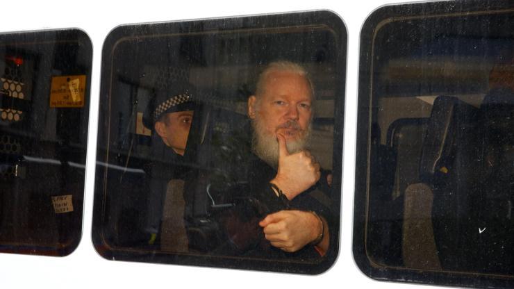 Son dakika... Wikileaks kurucusu Julian Assangea 50 hafta hapis cezası