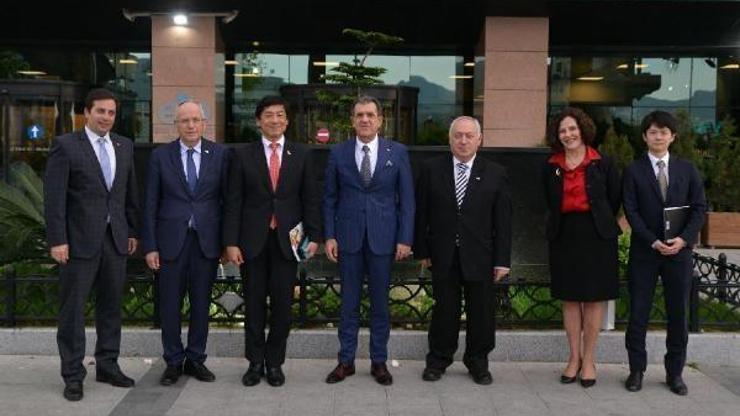 Japon Büyükelçi Ege Bölgesi lezzetlerini sevdi Japon Büyükelçi Ege Bölgesi lezzetlerini sevdi