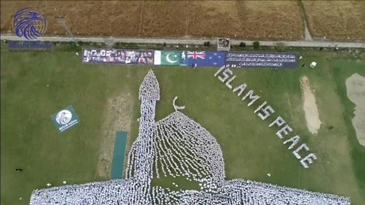 Binlerce Pakistanlıdan Christchurch mesajı