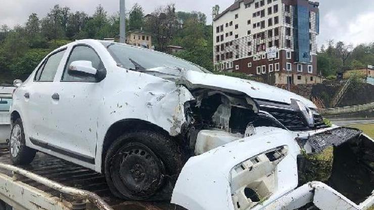 Rize'de, MHP'lilerin olduğu otomobil kaza yaptı: 3 yaralı