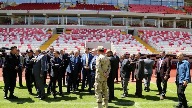 Yeni 4 Eylül Stadı kupa finaline hazırlanıyor