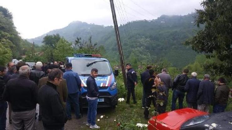 Elektrik direğinde akıma kapılıp, öldü
