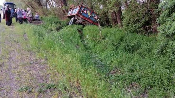 Traktörün römorku şarampole savruldu: 7 tarım işçisi yaralı