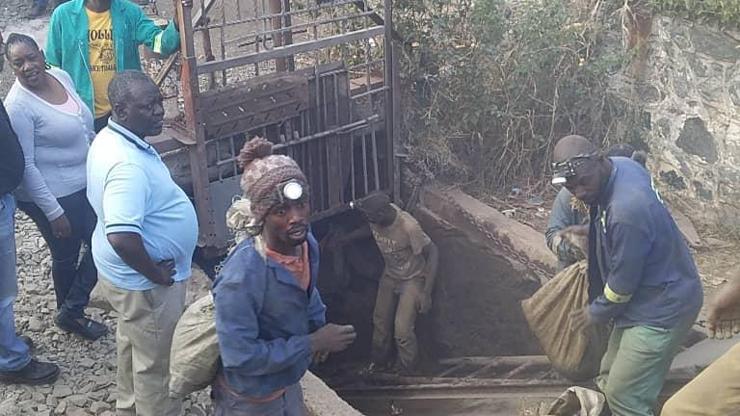 Zimbabve’de altın madeninde patlama: 8 ölü, 2 yaralı