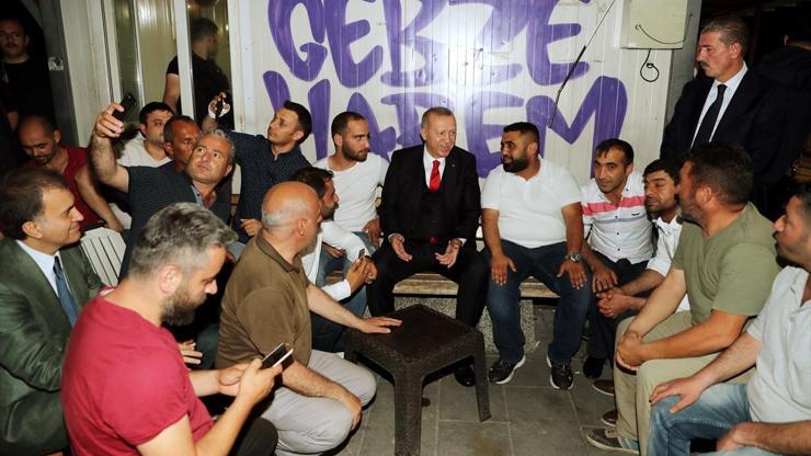 Cumhurbaşkanı Erdoğan Üsküdar’da vatandaşlarla sohbet etti