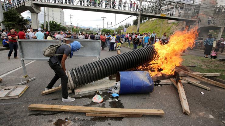 Hondurasta hükümet karşıtı protestolar sürüyor