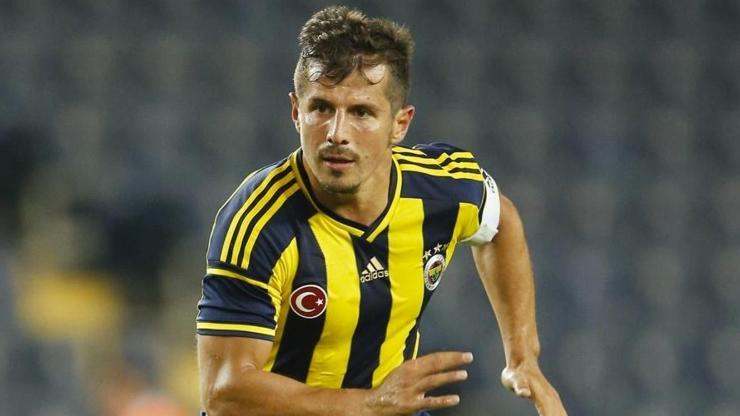 Emre Belözoğlu Fenerbahçeye imza atıyor