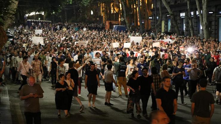 Gürcistanda protestolar sürüyor