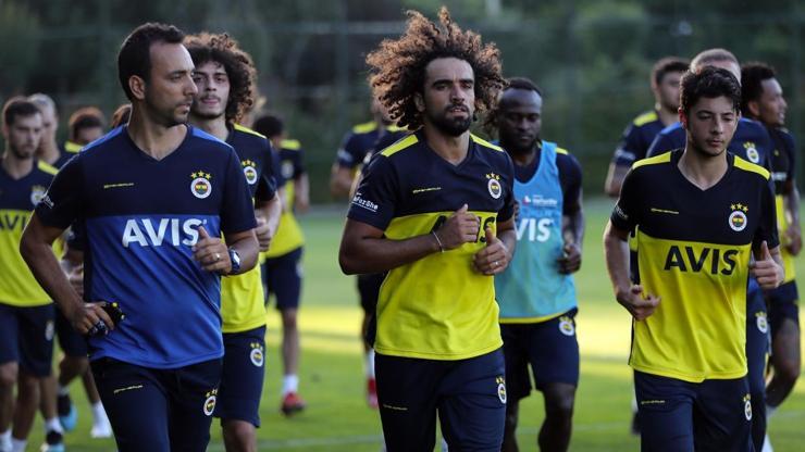 Fenerbahçenin kamp kadrosu açıklandı