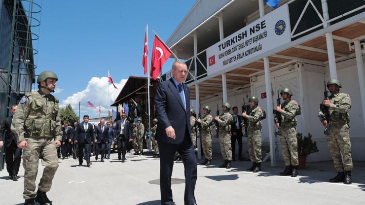 Erdoğan, Bosnada ‘Barış Gücü’nde görevli Türk askerleri ziyaret etti