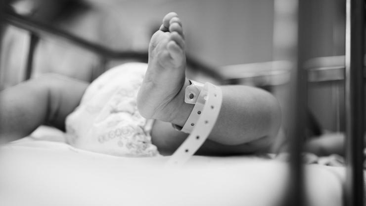 ABDdeki tüp bebek kliniğinde skandal hata: Başkasının bebeğini doğurdu