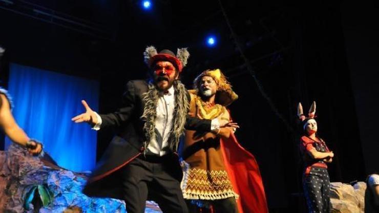 Akşehirli çocuklara tiyatro festivali Akşehirli çocuklara tiyatro festivali