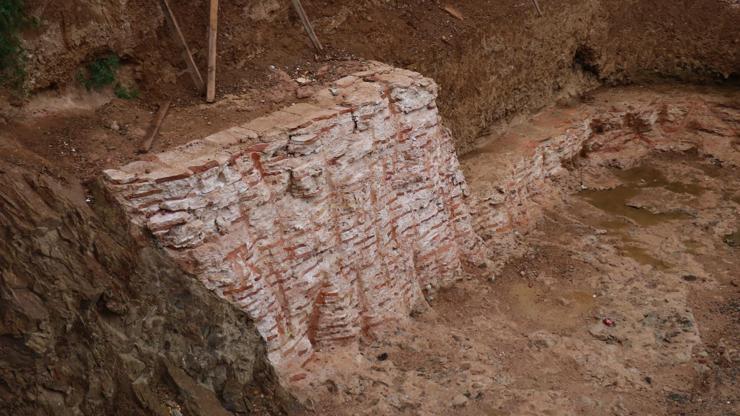 Kadıköyde inşaat kazısında Roma dönemine ait kalıntılar çıktı