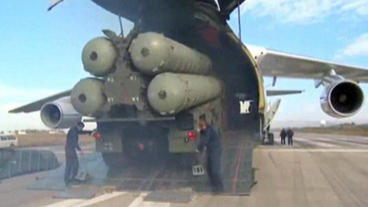 Son dakika... S-400lerin Türkiyeye teslimatı başladı