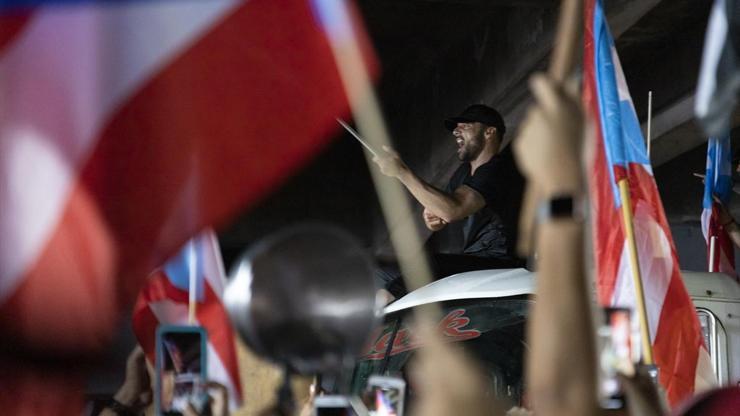 Porto Rikoda sokaklar karıştı: Ricky Martin de ülkesindeki gösterilere destek verdi