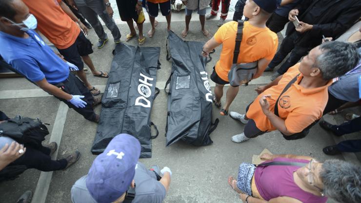 Filipinlerde 3 feribot alabora oldu: 31 ölü