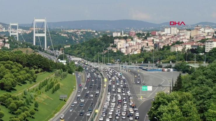 İstanbulda trafik durma noktasına geldi