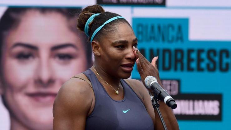 Serena Williams gözyaşlarına boğuldu