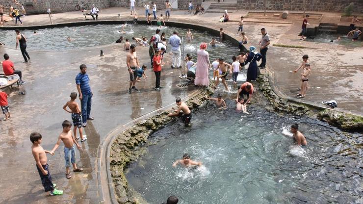 Güneydoğuda sıcaklık 46 dereceyi aştı