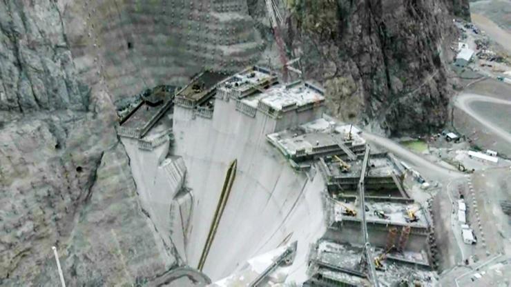 Bitimine az kaldı Dünyanın en yüksek 3. barajı olacak...