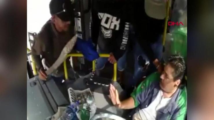 Meksika’da otobüs sürücülerinin kâbusu ‘palalı gaspçılar’ kamerada