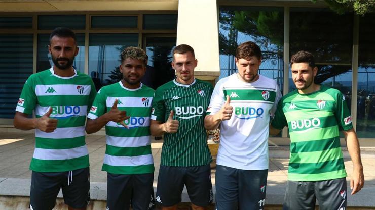 Bursasporda 5 futbolcu imzayı attı