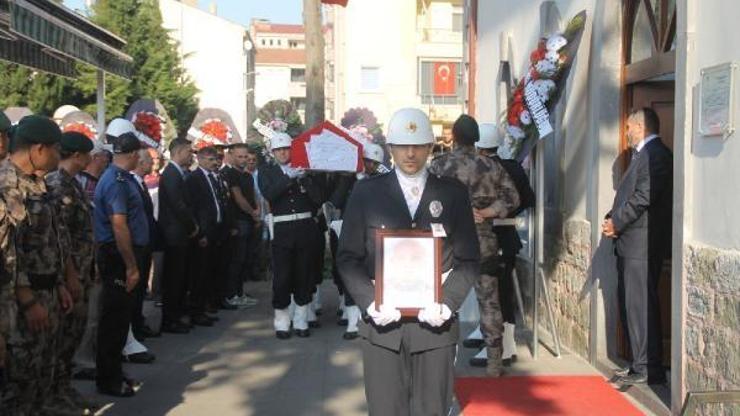 Denizde boğulan özel harekatçı son yolculuğuna uğurlandı