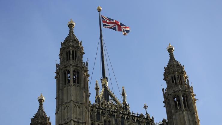 Boris Johnson’a bir kötü haber daha.... Lordlardan anlaşmasız Brexiti önleyecek tasarıya onay