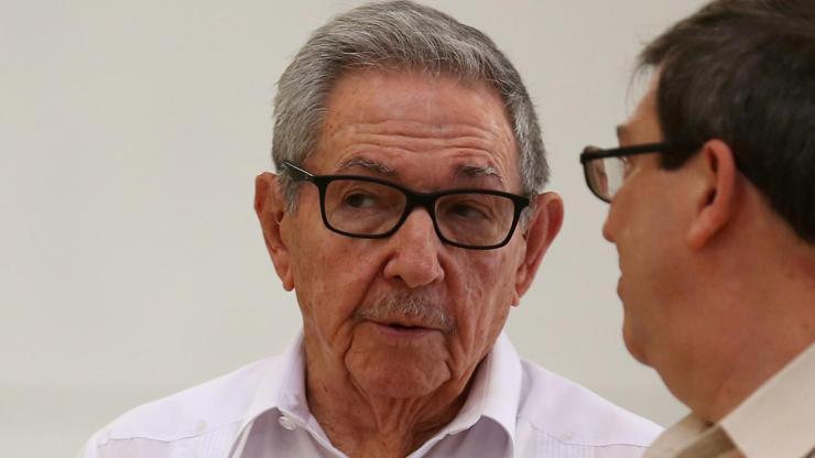 Twitter, Küba Komünist Parti lideri Raul Castronun hesabını askıya aldı